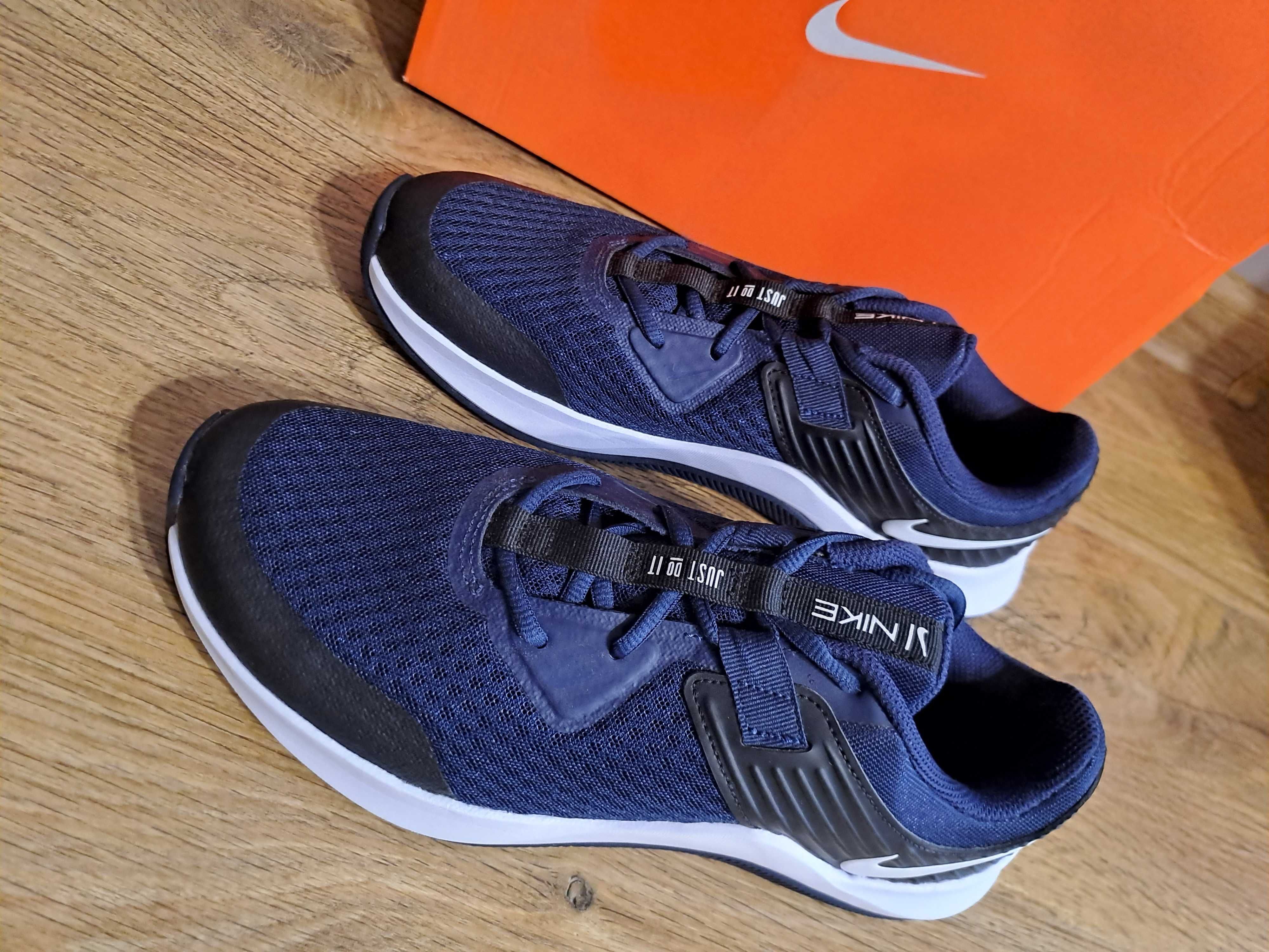 Buty Nike Mc Trainer