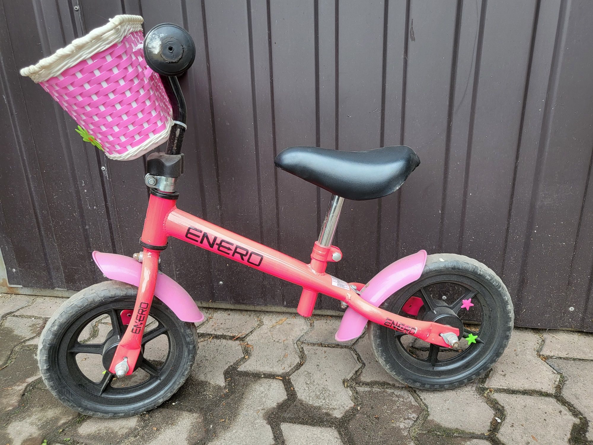 rowerek biegowy; różowy