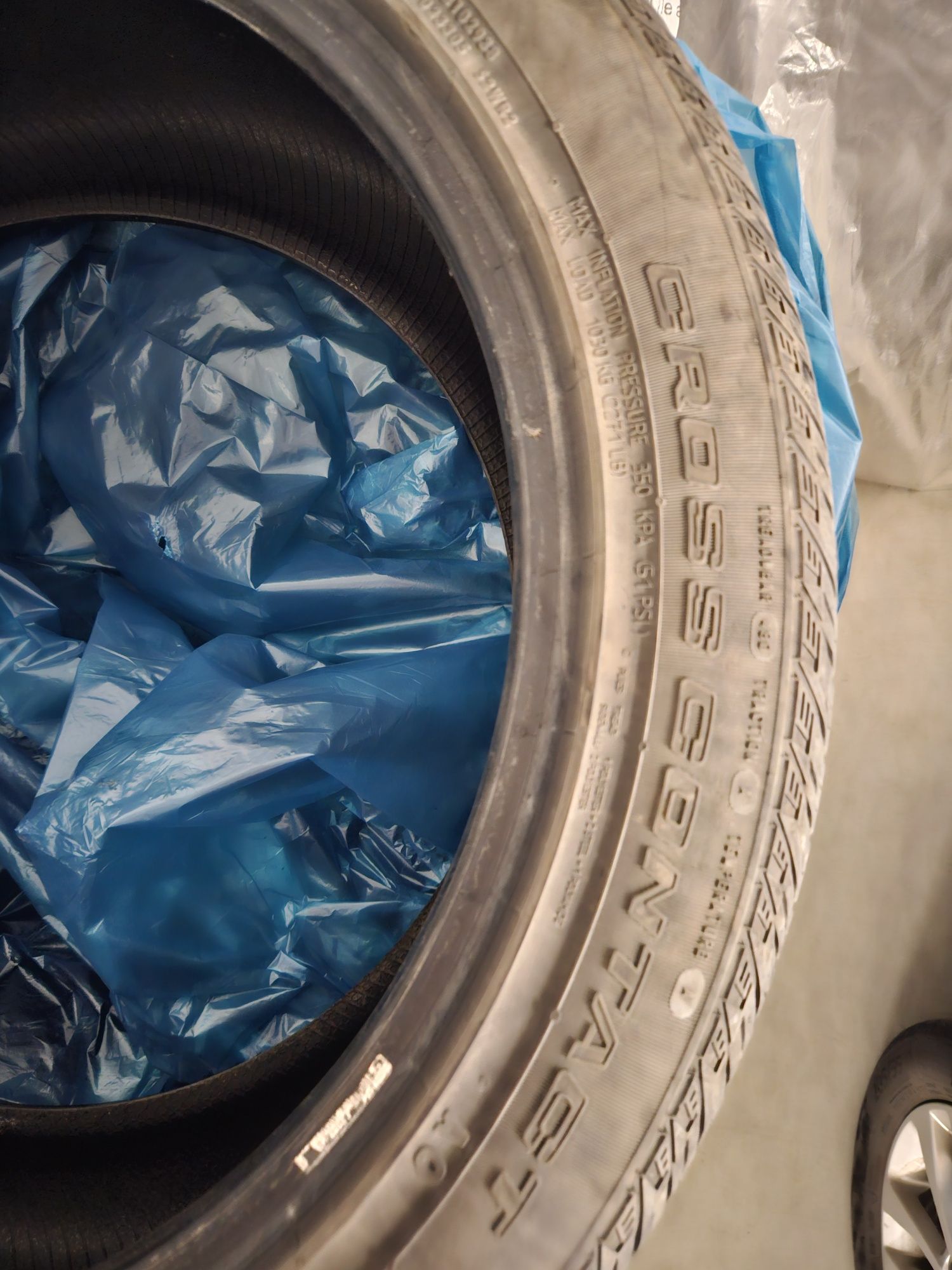 Opony Continental cross contact 285/40/R21