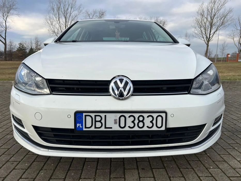 Volkswagen Golf Automat, zarejestrowany w PL, kamera cofania, Carplay, Android auto