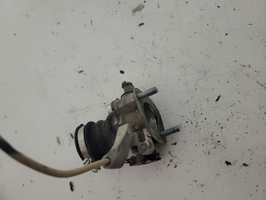 Kruciec łącznik gaźnik podstawa piła do betonu stihl ts 500i