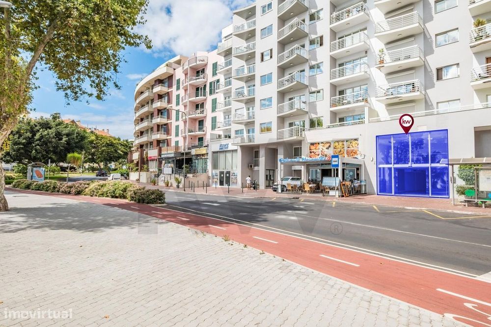 Loja Comercial na Estrada Monumental, Funchal