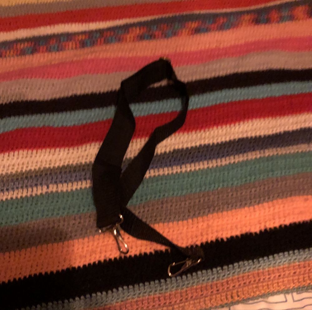 Bolsa de tiracolo preta