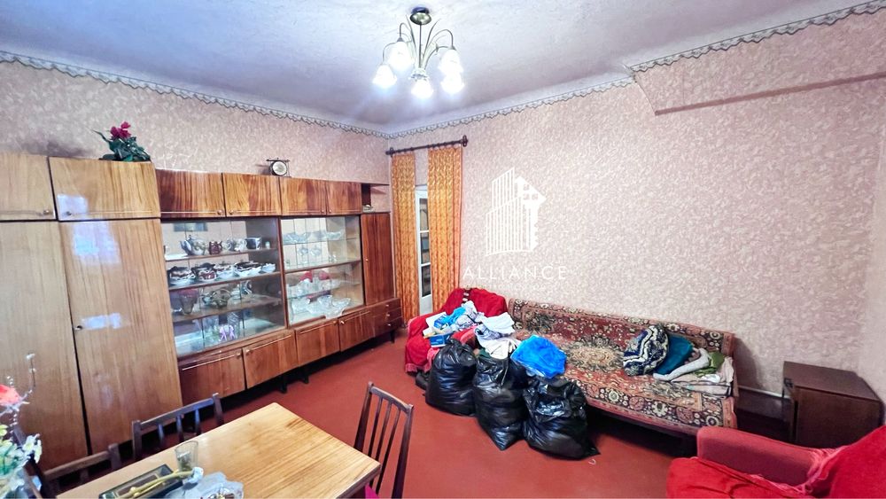 Продам 2х квартиру в центре города Мирноград