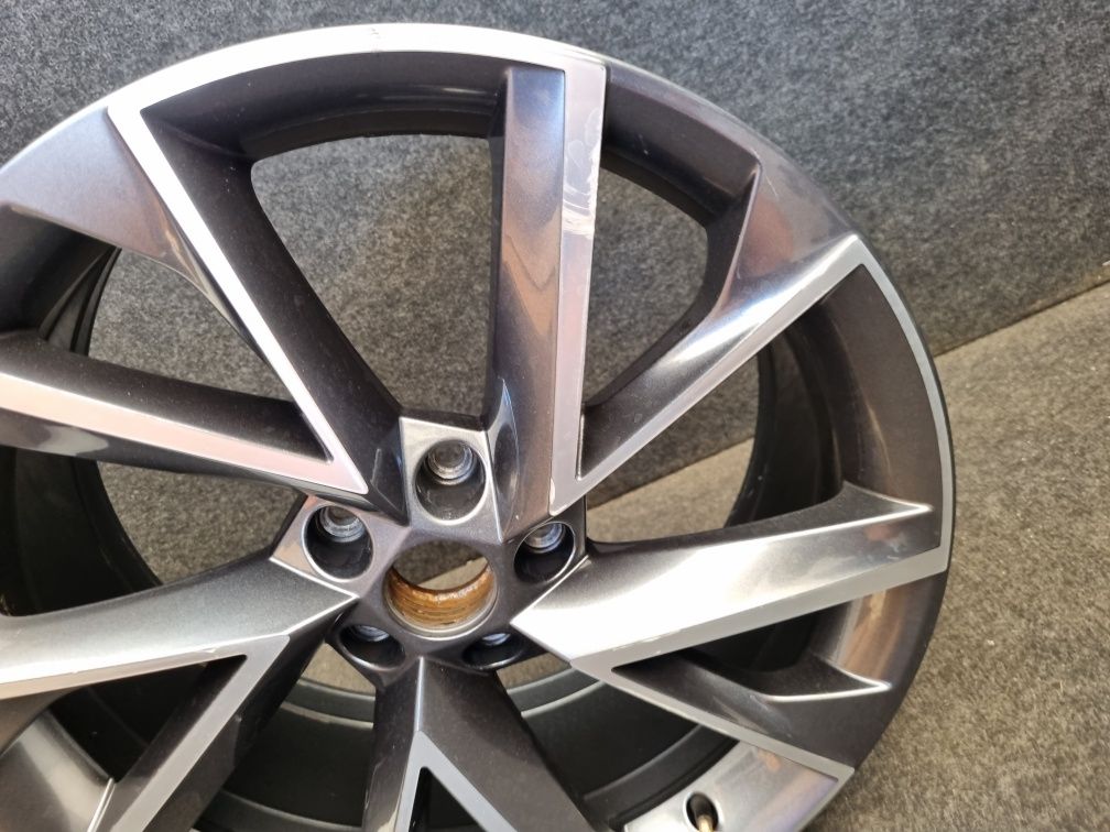 Felga Skoda Superb 3V0.601.025AP 8Jx19 et44 orginal