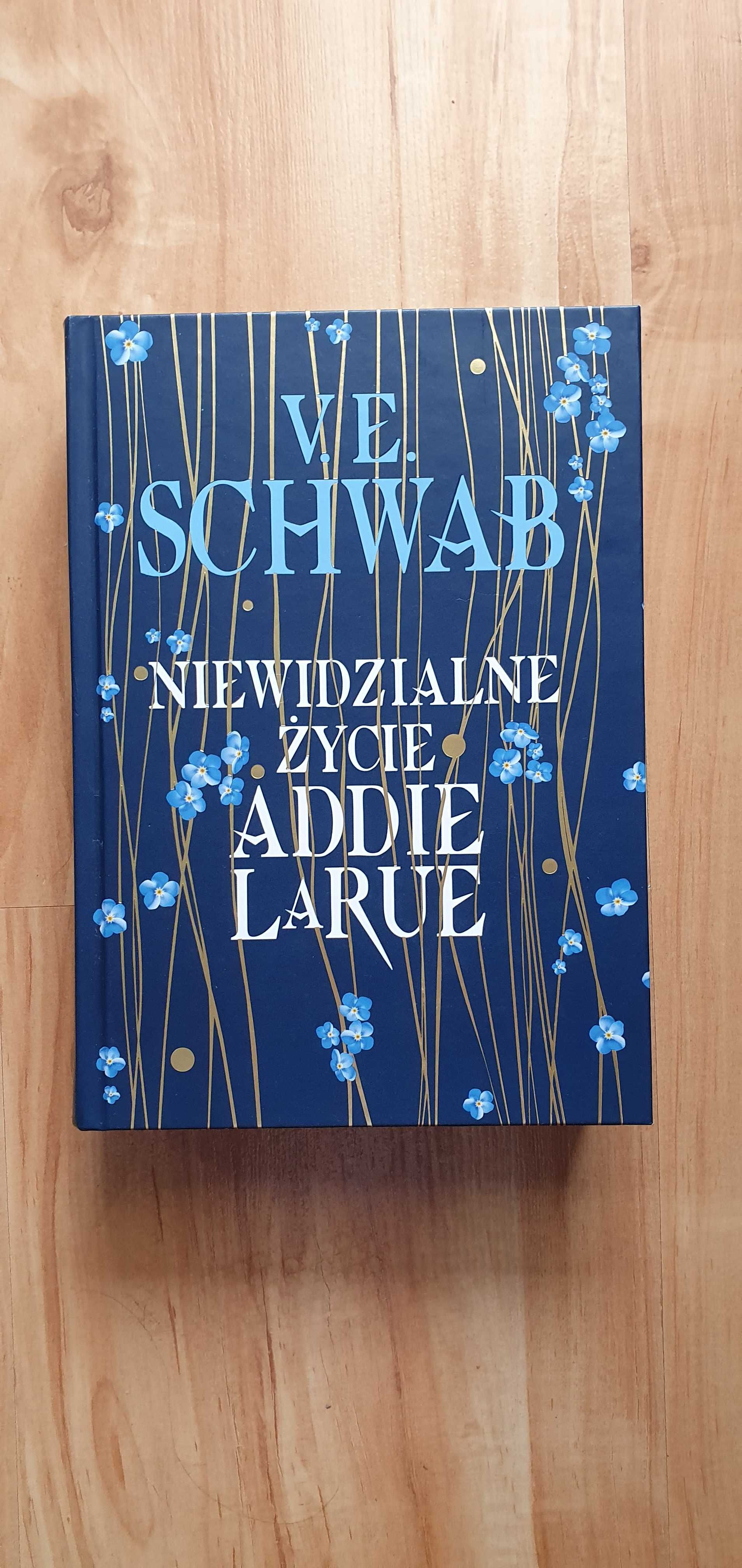 V.E. Schwab "Niewidzialne życie Addie LaRue"