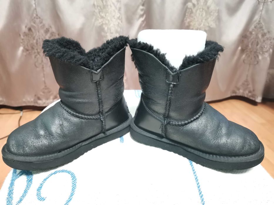 Угги для девочки UGG 5991T Bailey Button (EU32)