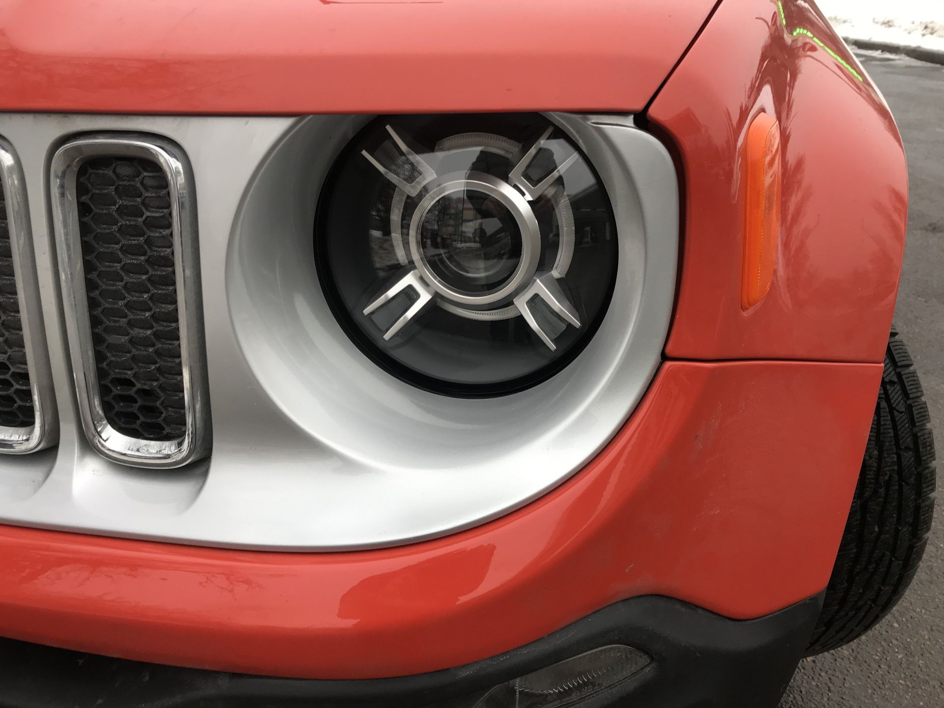 Фары Jeep Renegade 2015-