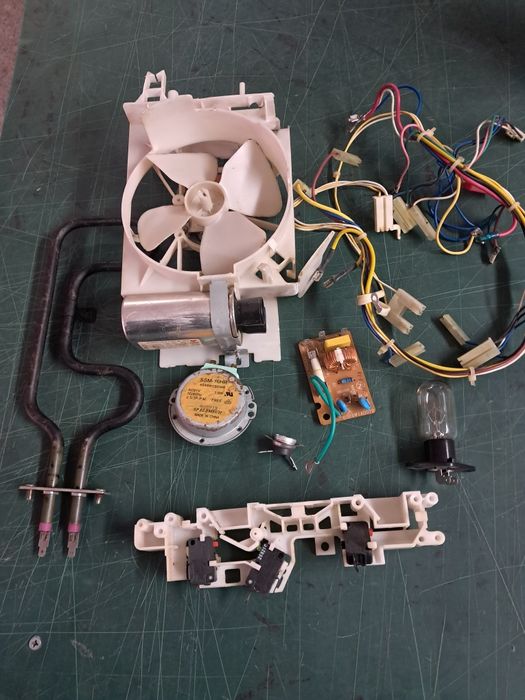 Запчастини до мікрохвильовки LG-4042 G/01