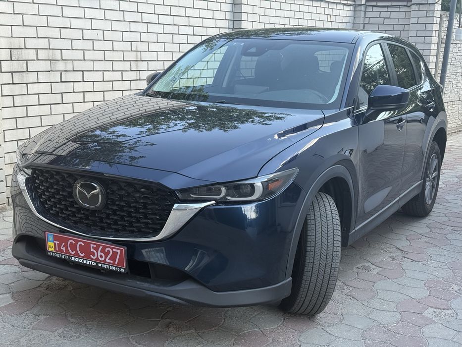 Автомобиль мазда сх 5