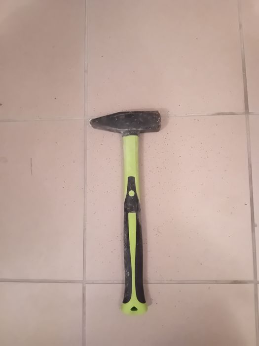 Sprzedam młotek widoczny  jak na zdjęciu