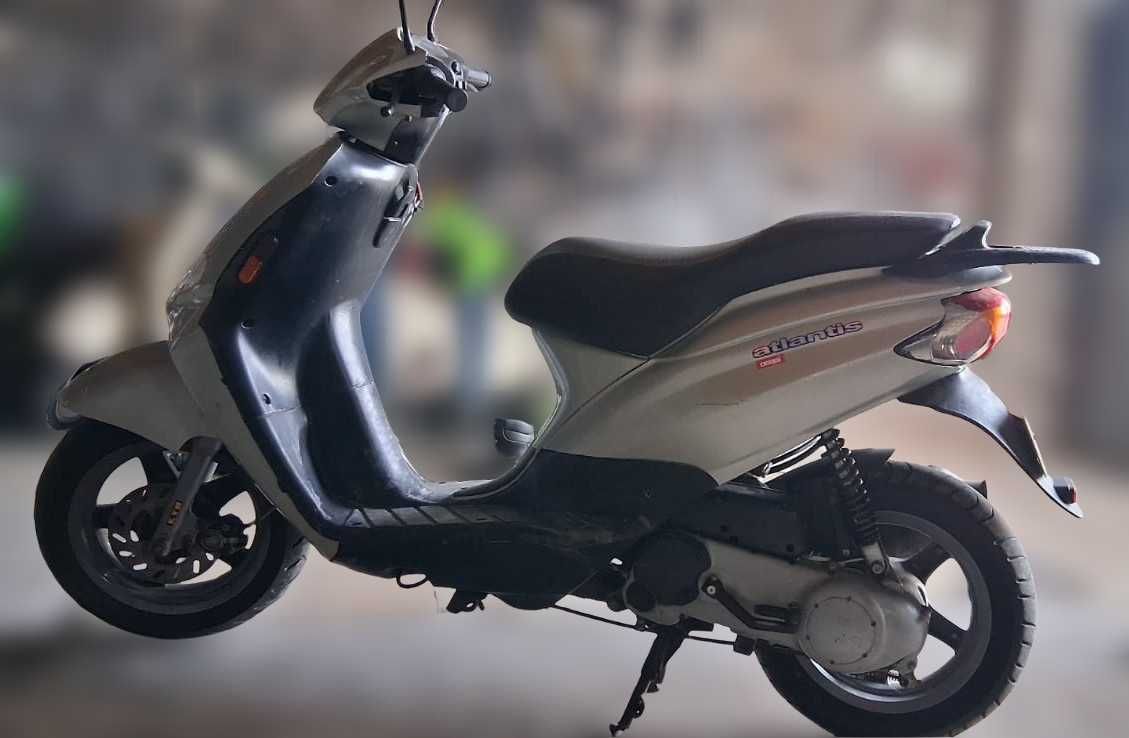 Vendo Scooter Derbi Atlantis 2005 50cc
