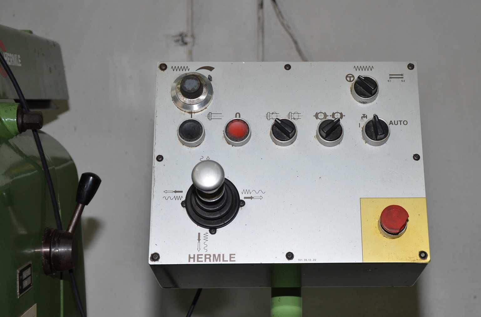 Frezarka Uniwersalna Hermle FW 801 Wyposarzenie Stan Fabryczny