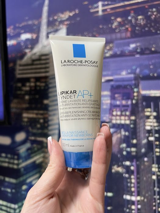 Очищуючий крем-гель La Roche-Posay Lipikar Syndet АР+