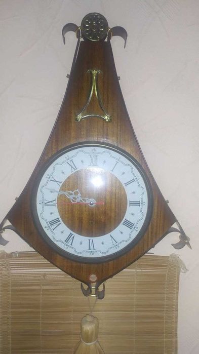 Настенные часы "Маяк" (СССР) в хорошем состоянии