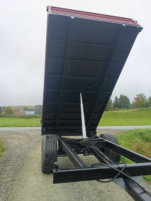 Przyczepa rolnicza wywrotka kiper