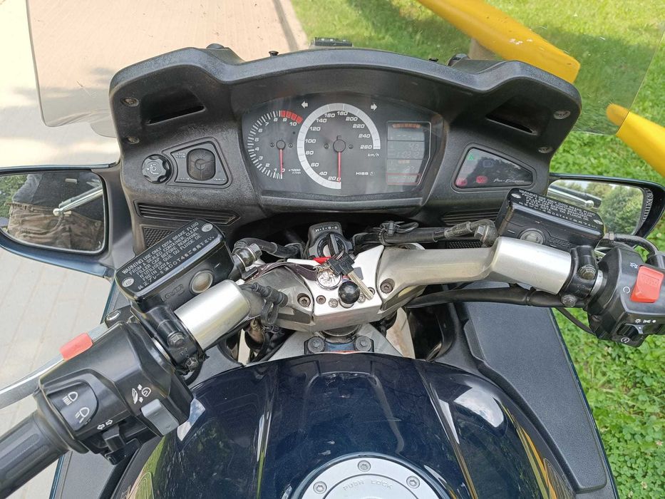 HONDA ST 1300 - godna uwagi !!