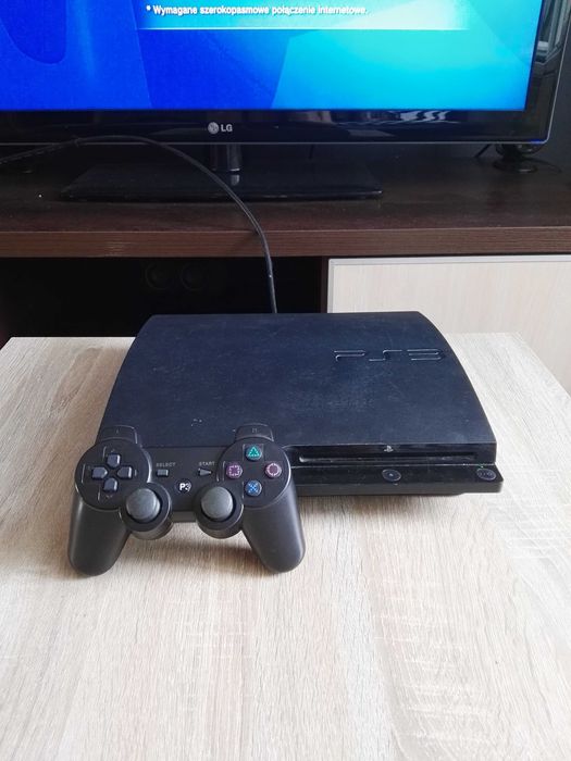 Playstation 3 PS3 slim zadbana, w pełni sprawna, z padem