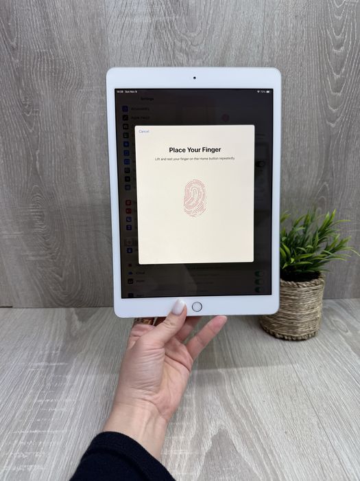 iPad 7 (2019), 32 GB, Wi-Fi