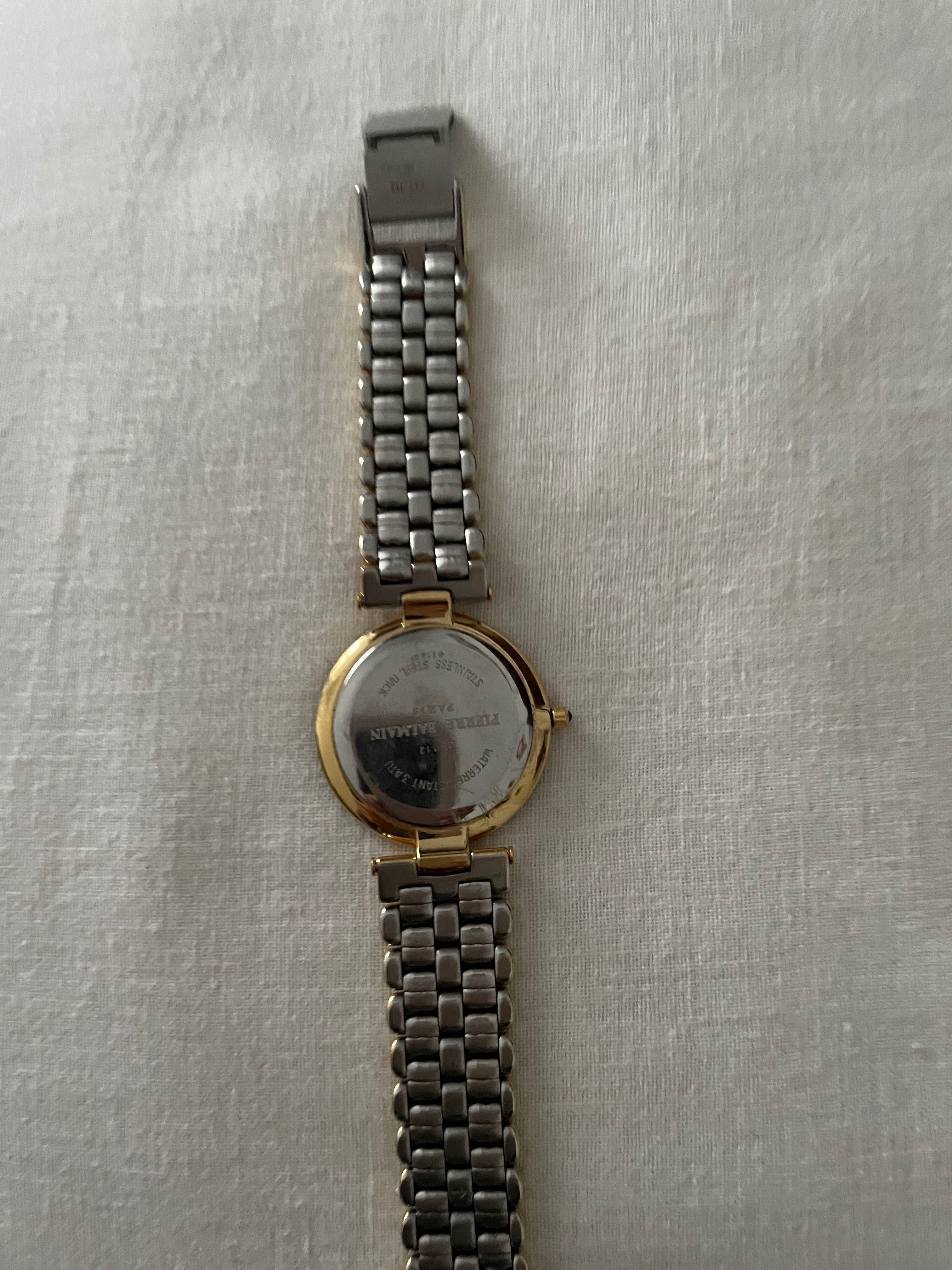Relógio bracelete aço marca Balmain