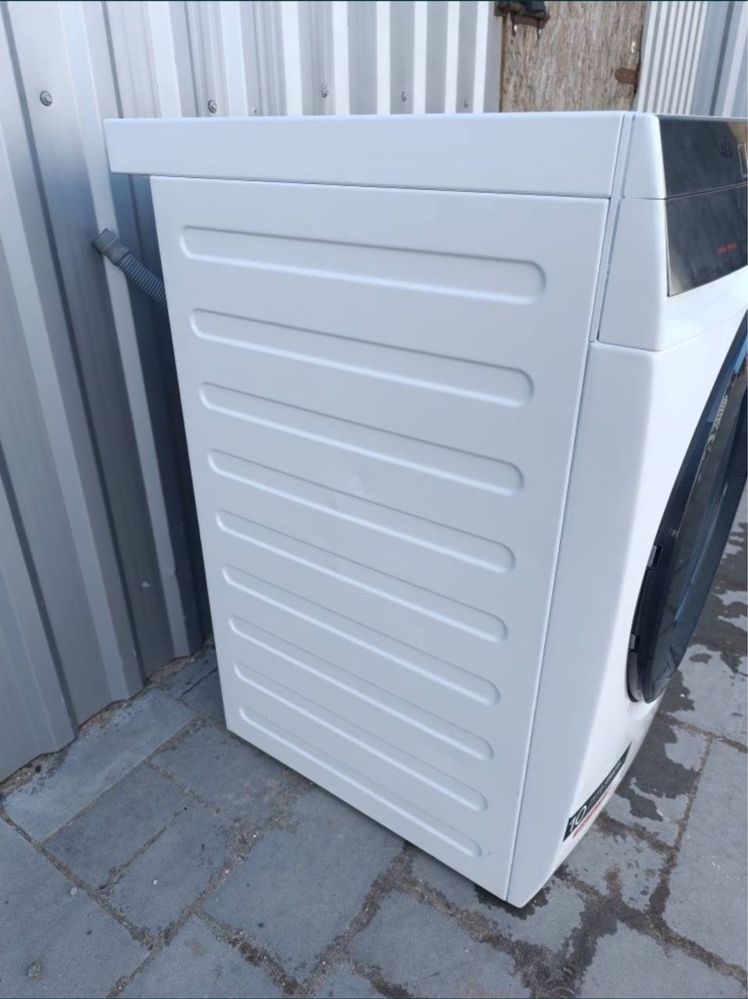 Продам Прально-Сушильну Машину Б/У AEG L9WBAN61BC Доставлю