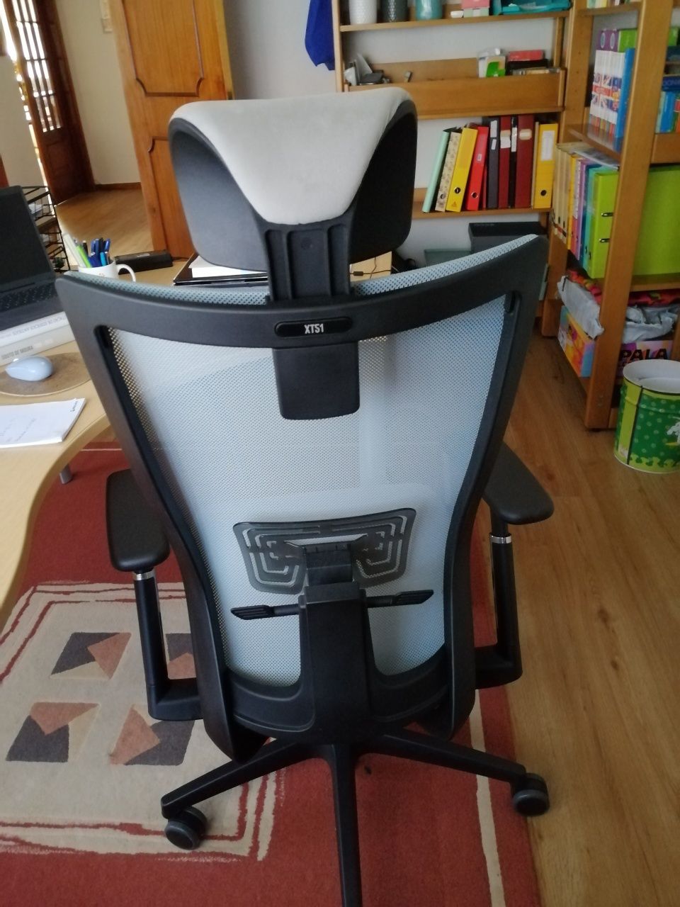 Cadeira ergonómica muito confortável