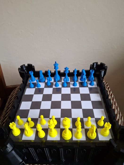 Подарунковий шахматний набір