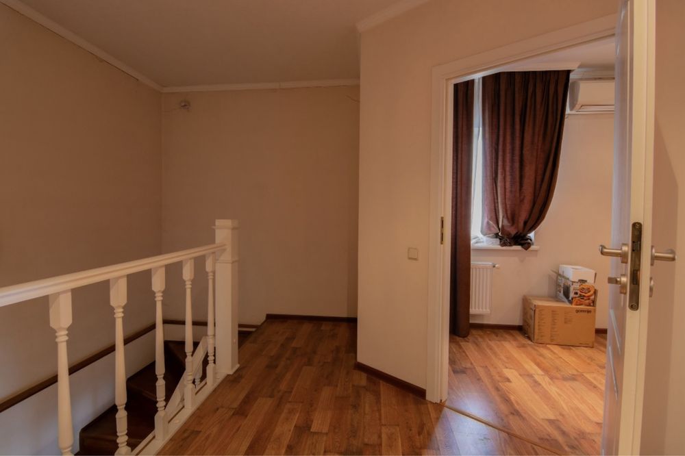 Продам 3-х этажную квартиру, 220 кв.м., ЖК Журавлевский, м. Киевская