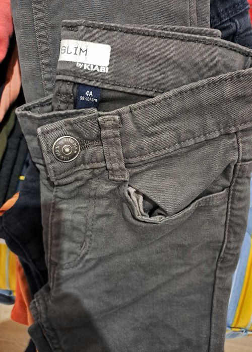 Roupa em bom estado criança 4-5-6 anos