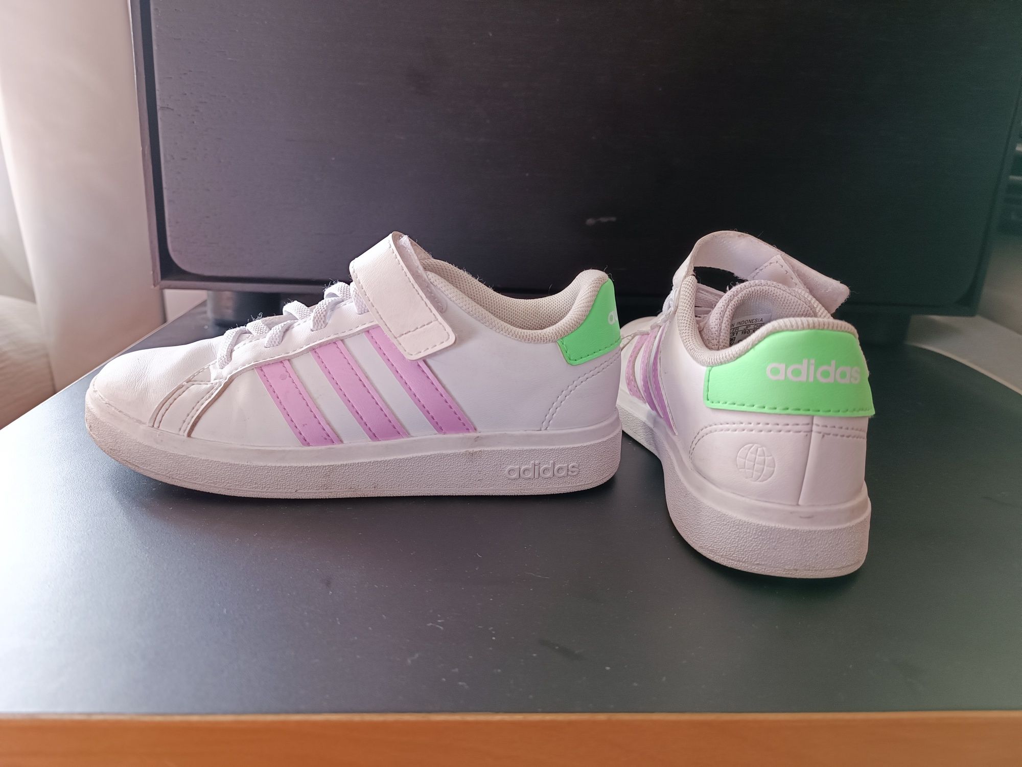 Adidas velcro tamanho 31