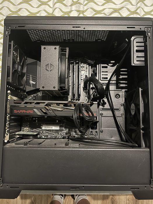 Uzywany komputer/ ryzen 5 5600/rx 6700xt/16 gb ram ddr4/ + monitor Lg