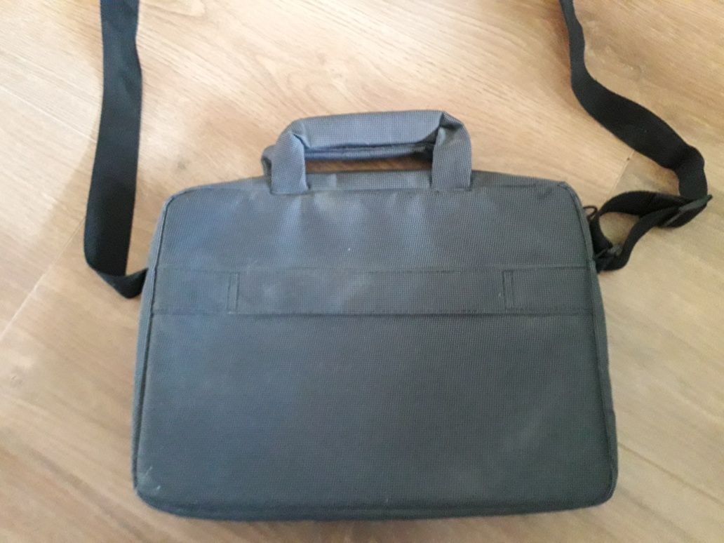 Torba na laptopa firmy Tucano