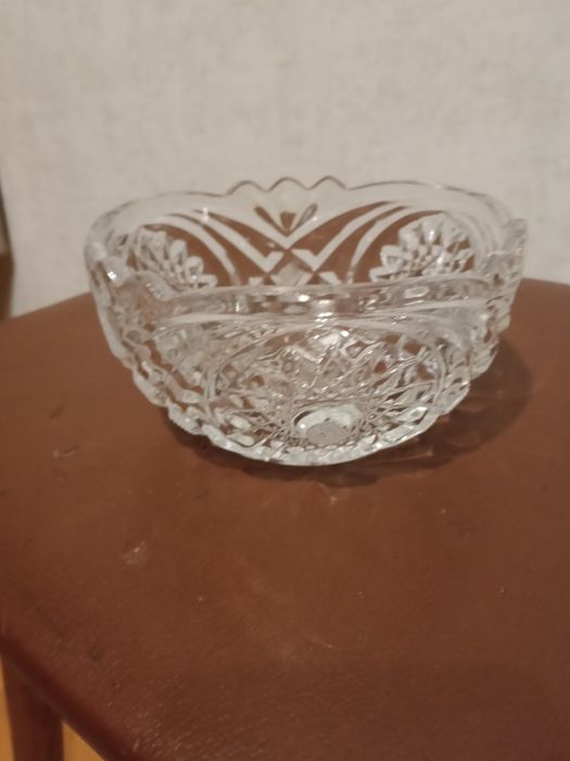 Продам хрустальные вазочки