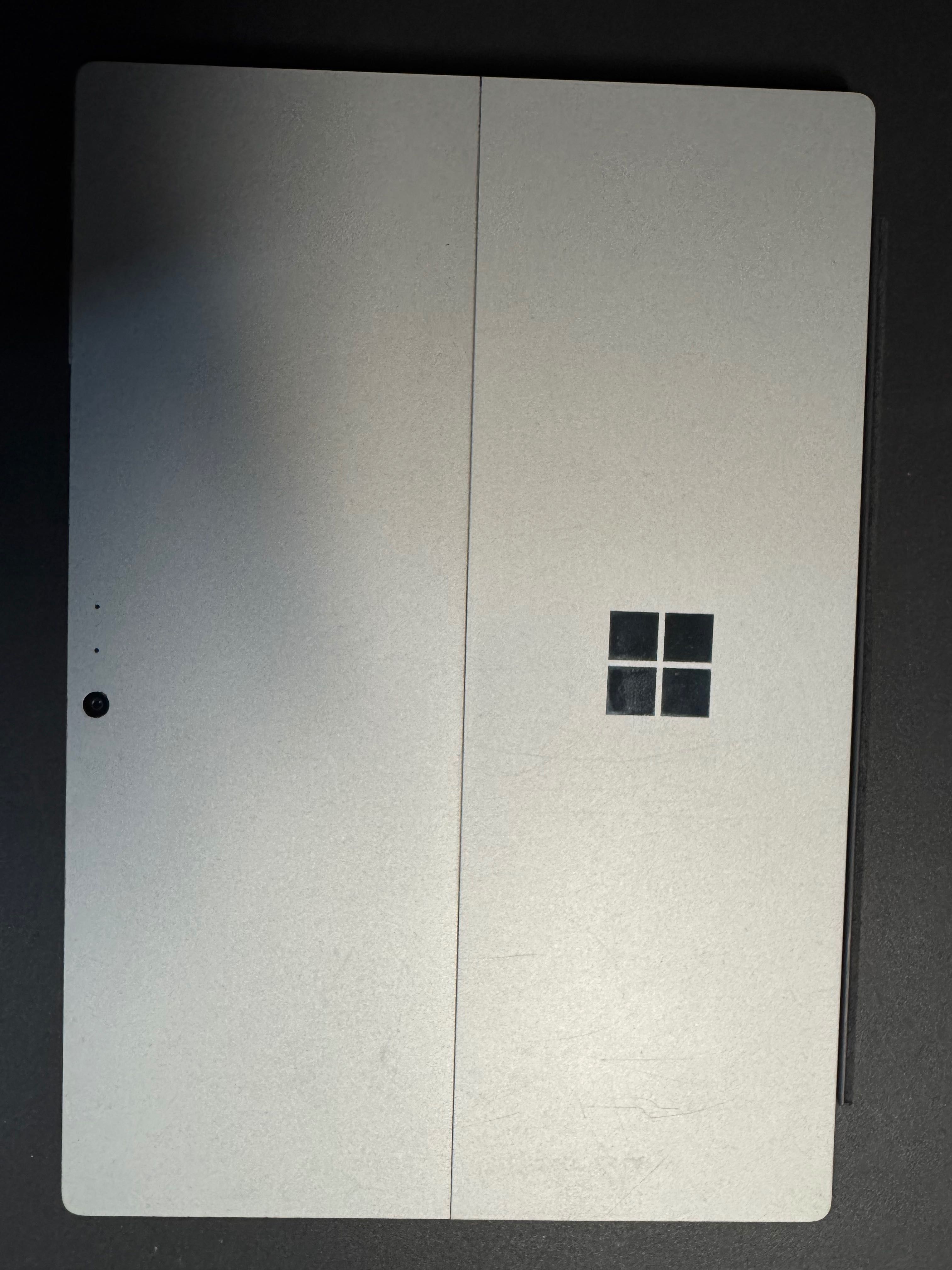Surface Pro 6 (Intel i7, 512GB, 16GB RAM)