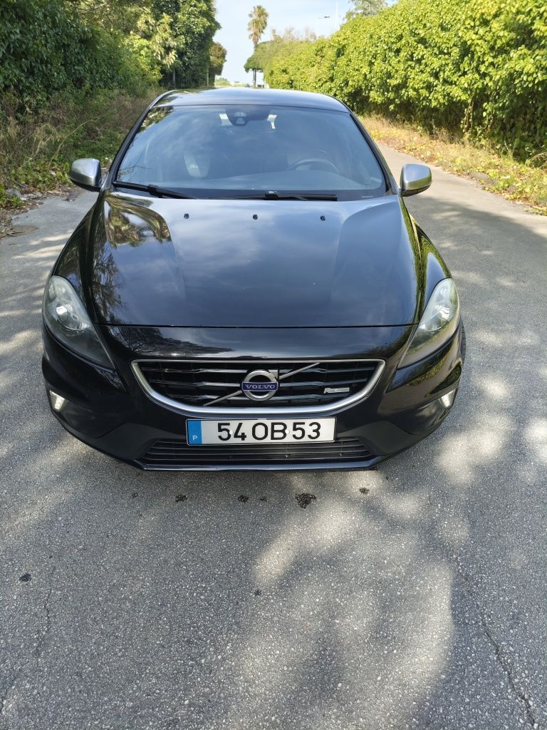 VOLVO V40 1.6 D2 R-Design | 2013 | 159.743 km