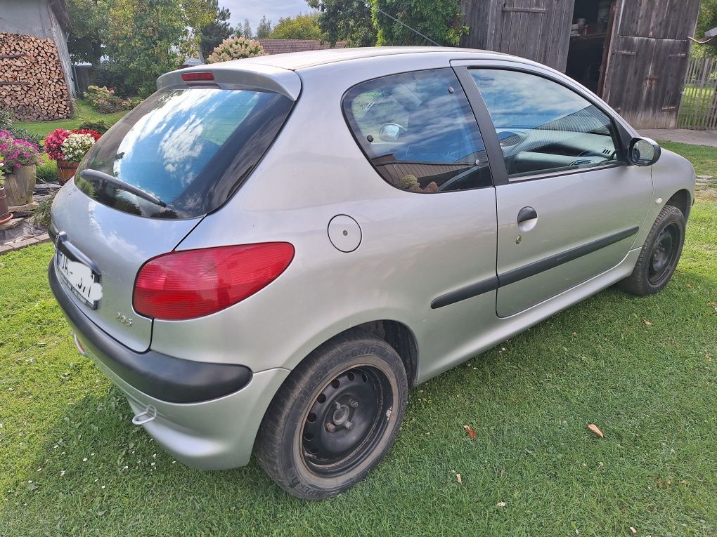 Peugeot 206 1.4 benzyna