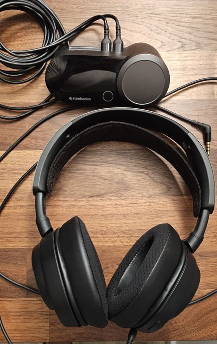 Steelseries Arctics Nova Pro