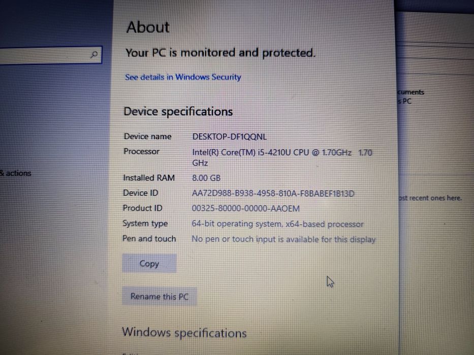 Dell Inspiron 3000 Intel Core I5 8Gb,500 GB dysk, karta GForce820