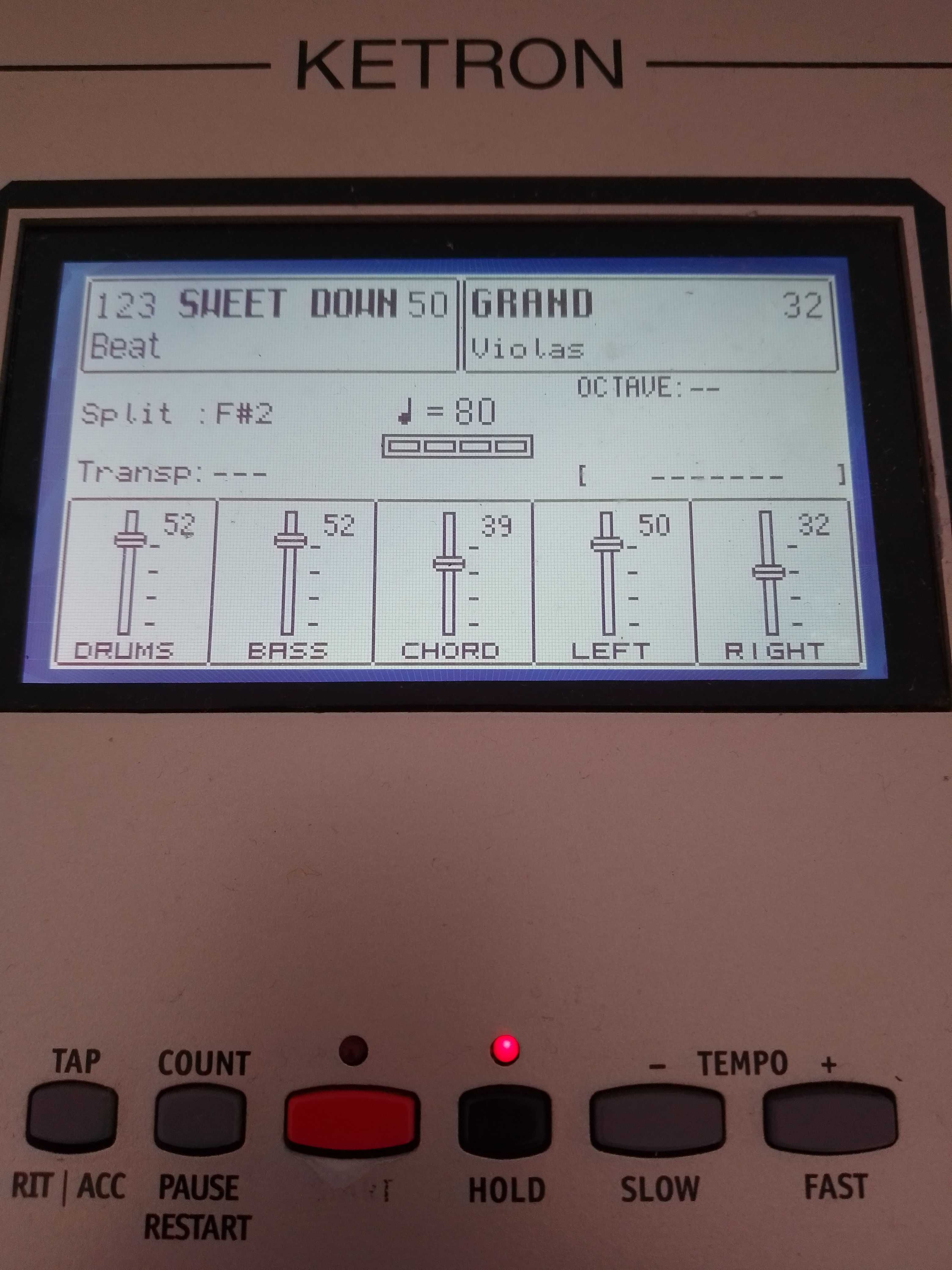 Vendo teclado Ketron XD9 em muito bom estado