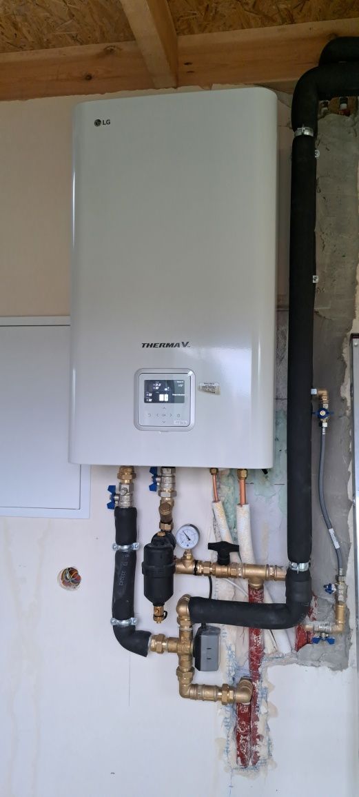 Praca – Monter Fotowoltaiki / Magazynów Energii / Pomp Ciepła