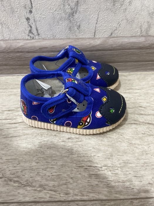 Дитячі домашні тапочки для садочка