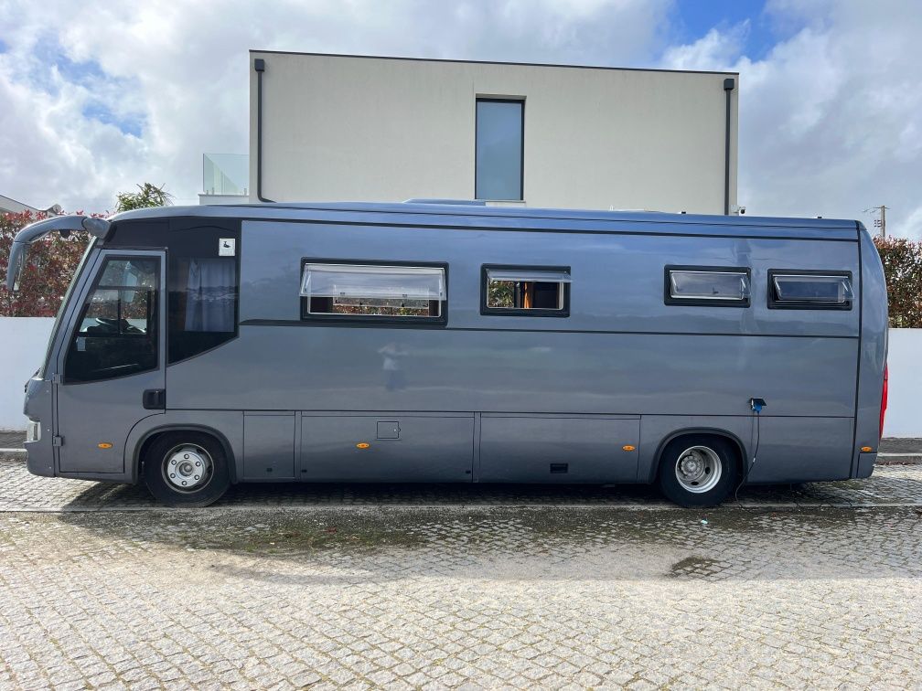 Autocaravana/Auto vivenda MAN personalizada