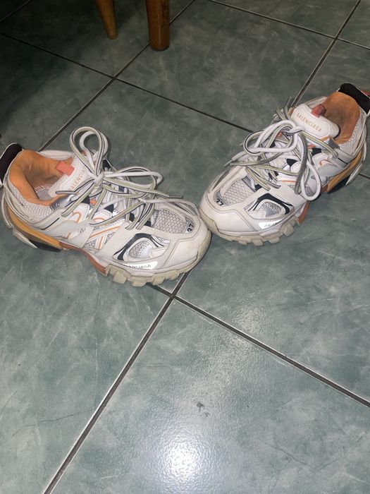 balenciaga track