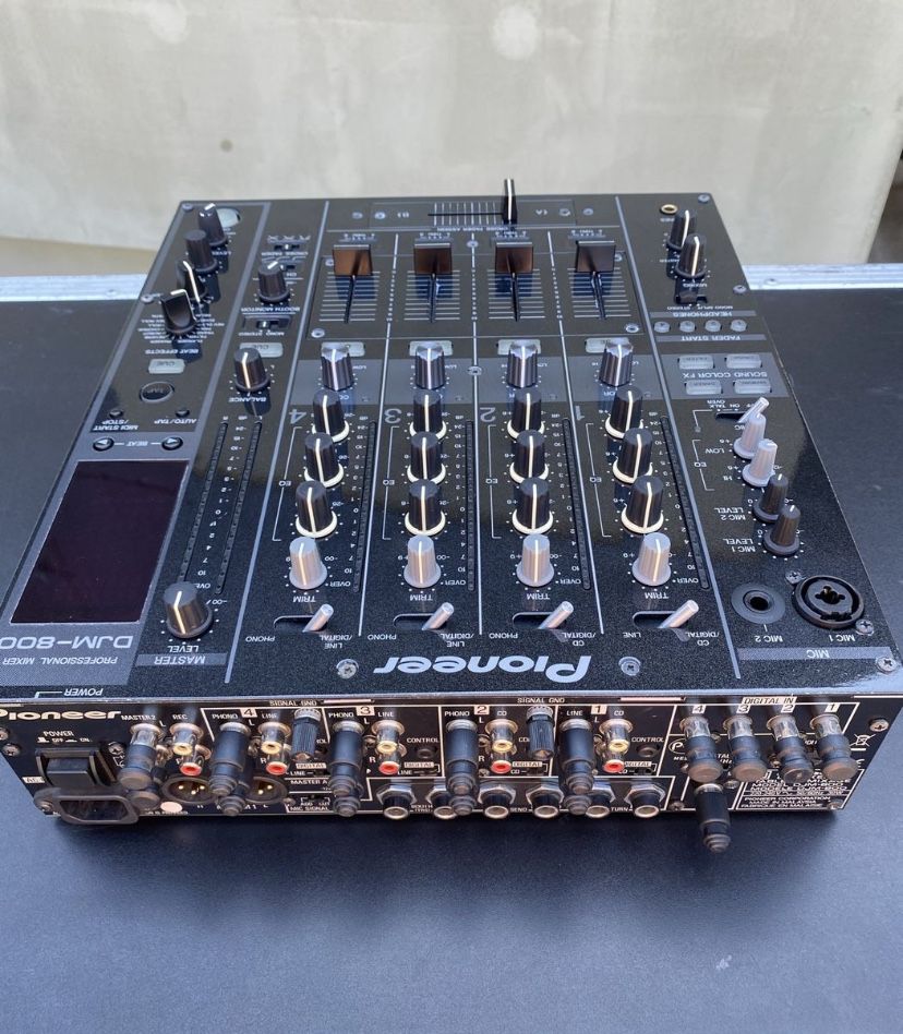 Pioneer Djm 800 мікшерний пульт