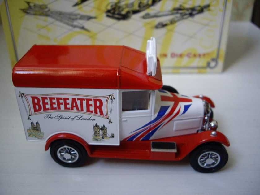 Matchbox Collectibles MORRIS LIGHT VAN BEEFEATER !!