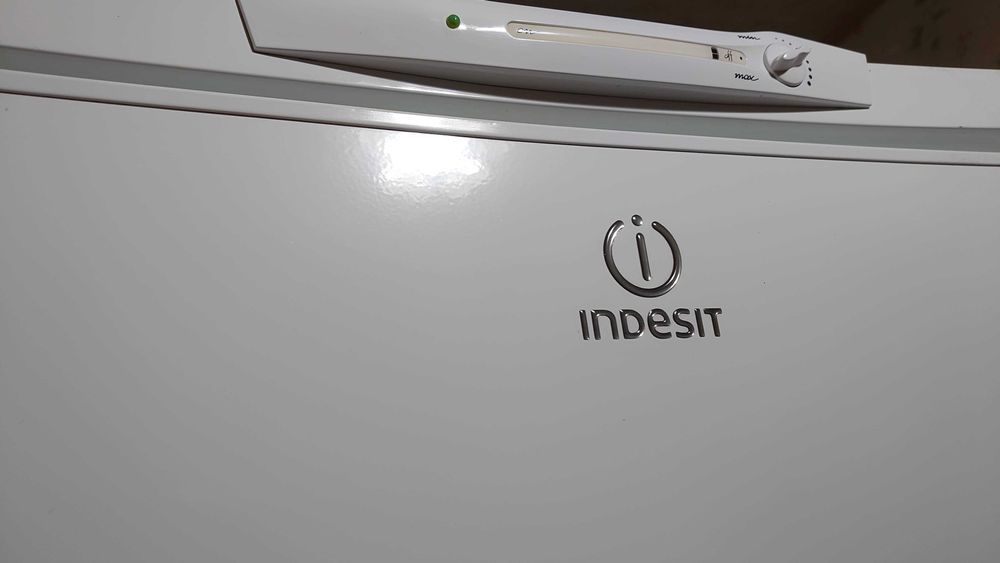 Холодильник INDESIT высота 185см