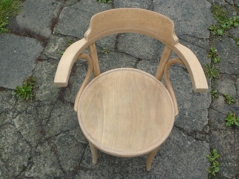 Stare krzesła Thonet - sygnowane.