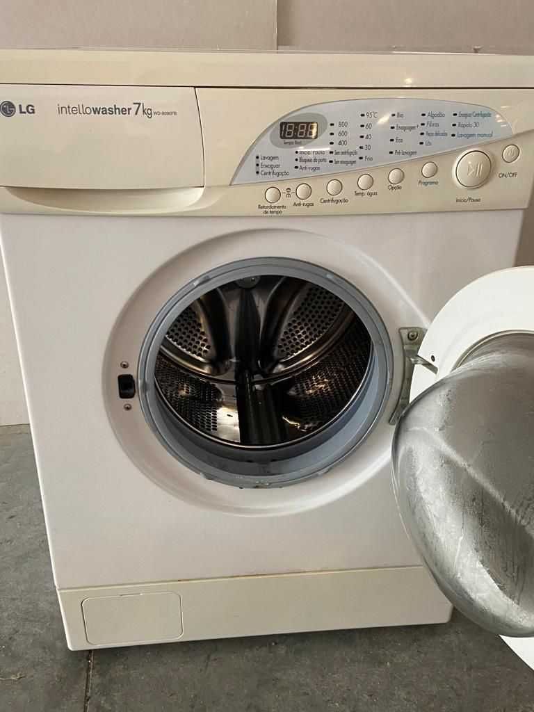 Máquina de lavar roupa Balay e whirlpool