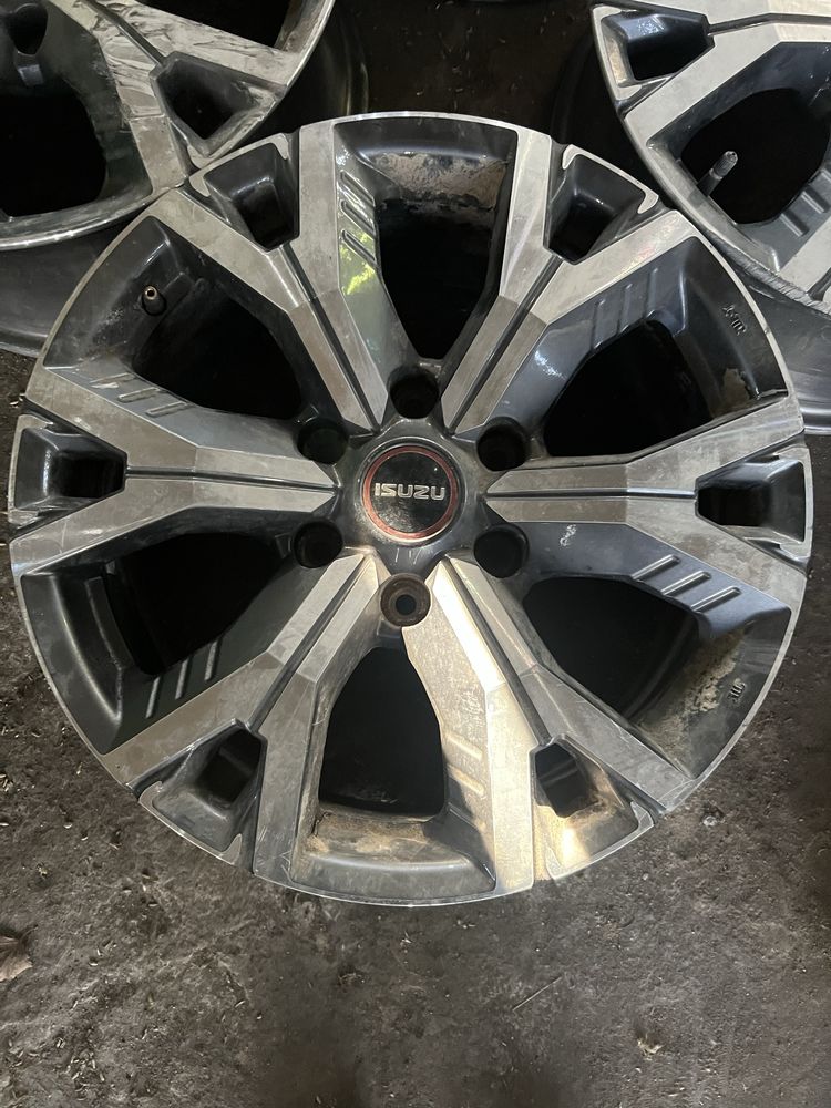 Sprzedam felgi ISUZU D-Max i inne