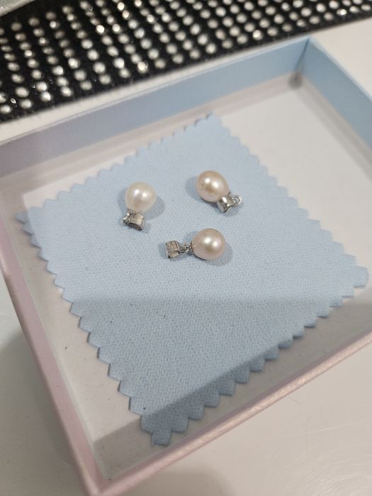 Srebrne zawieszki z perłą